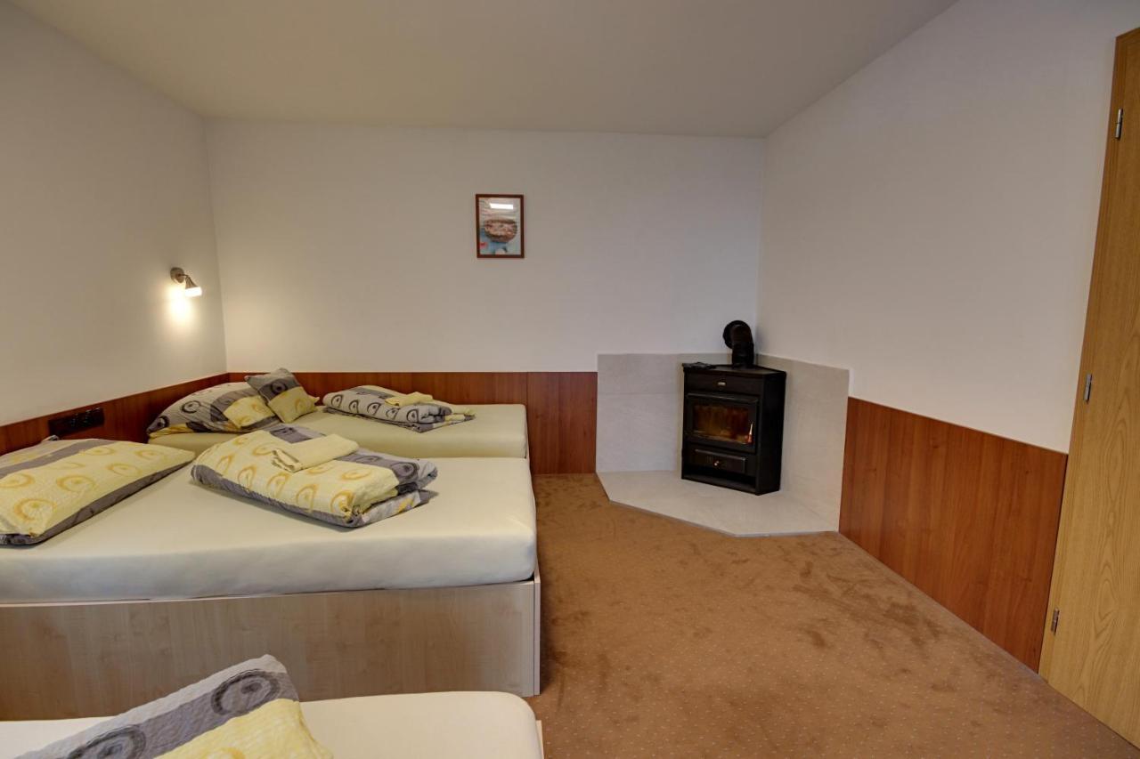 Apartmany Kadlecu فولاري المظهر الخارجي الصورة