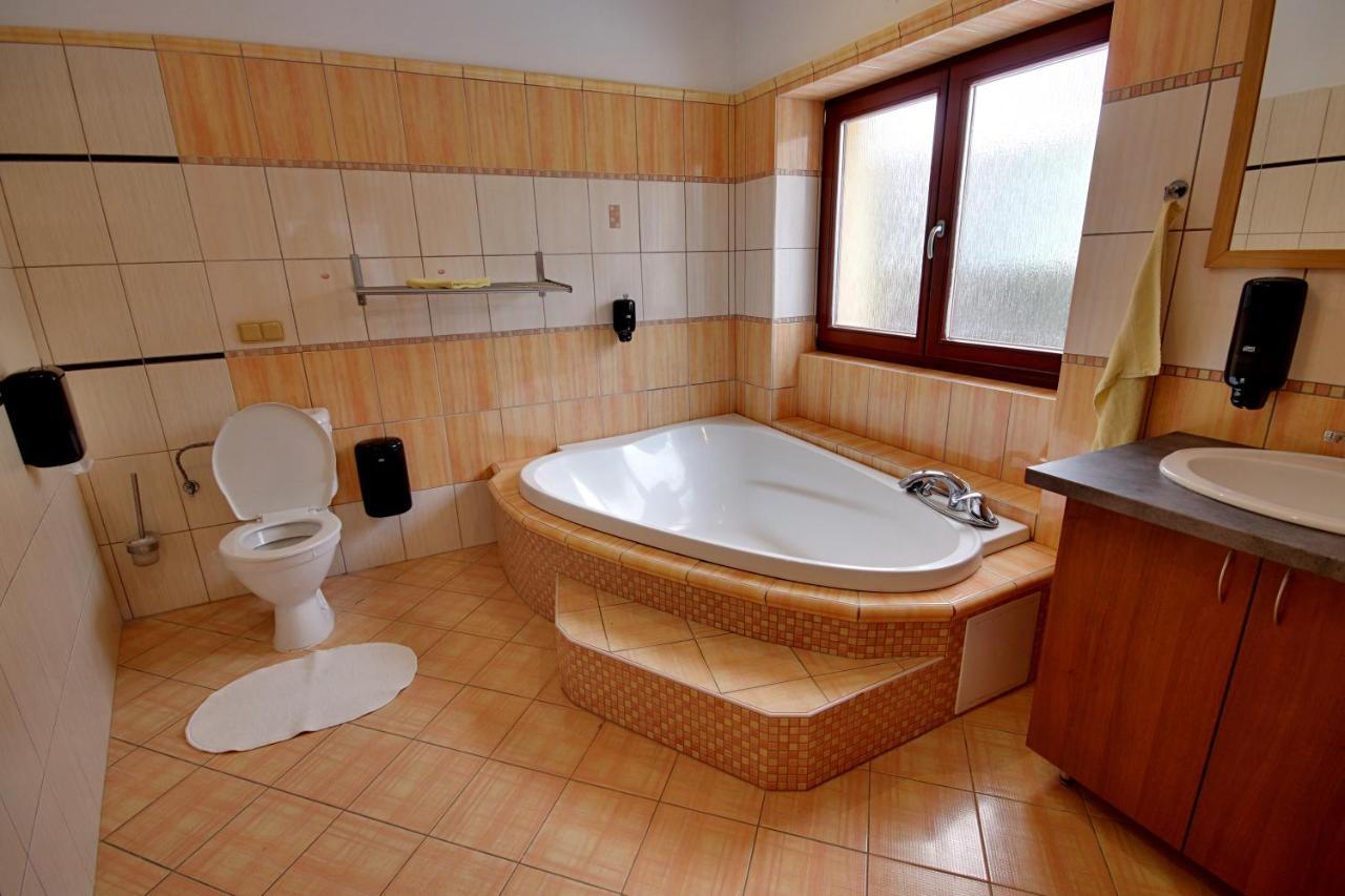 Apartmany Kadlecu فولاري المظهر الخارجي الصورة