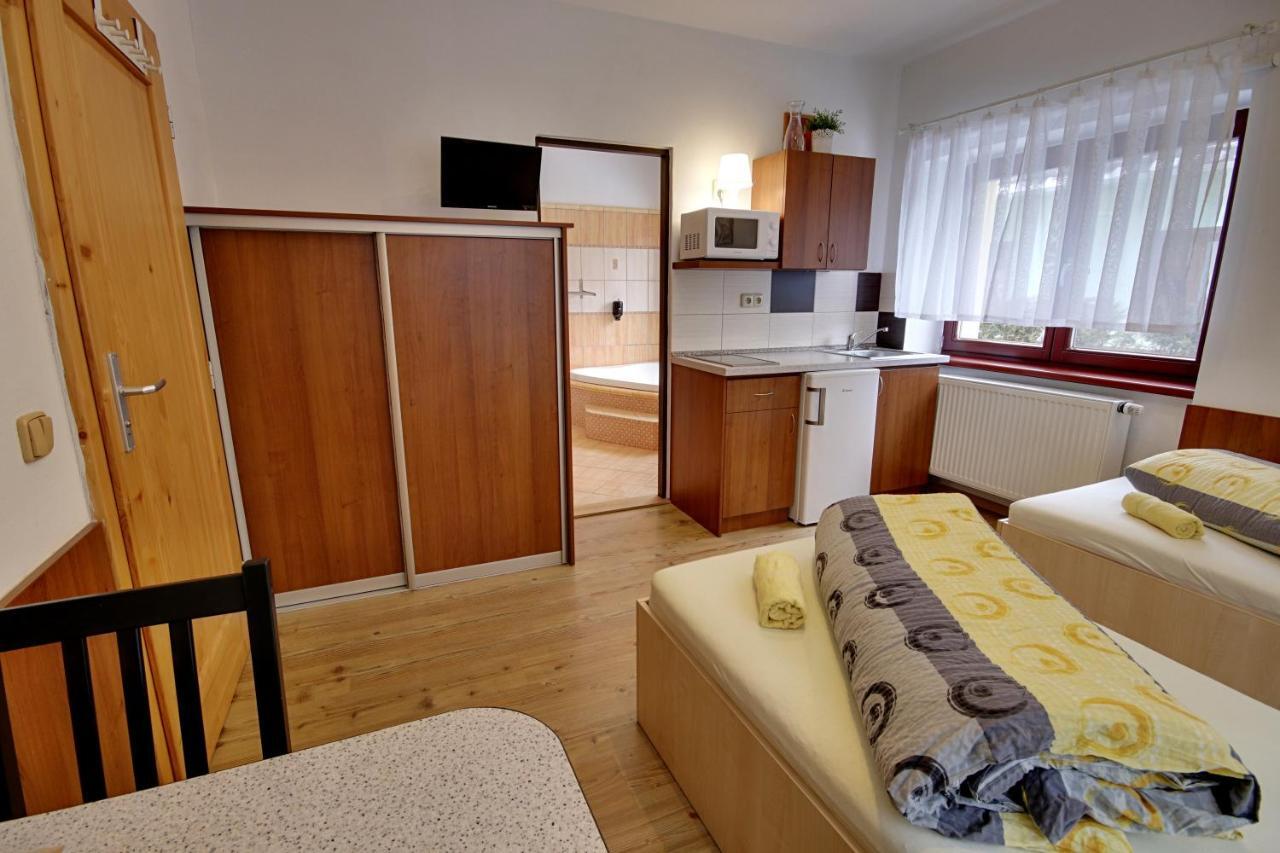 Apartmany Kadlecu فولاري المظهر الخارجي الصورة